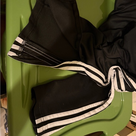 Adidas Joggers Sweatpants Large (121) - Picture 2 of 2